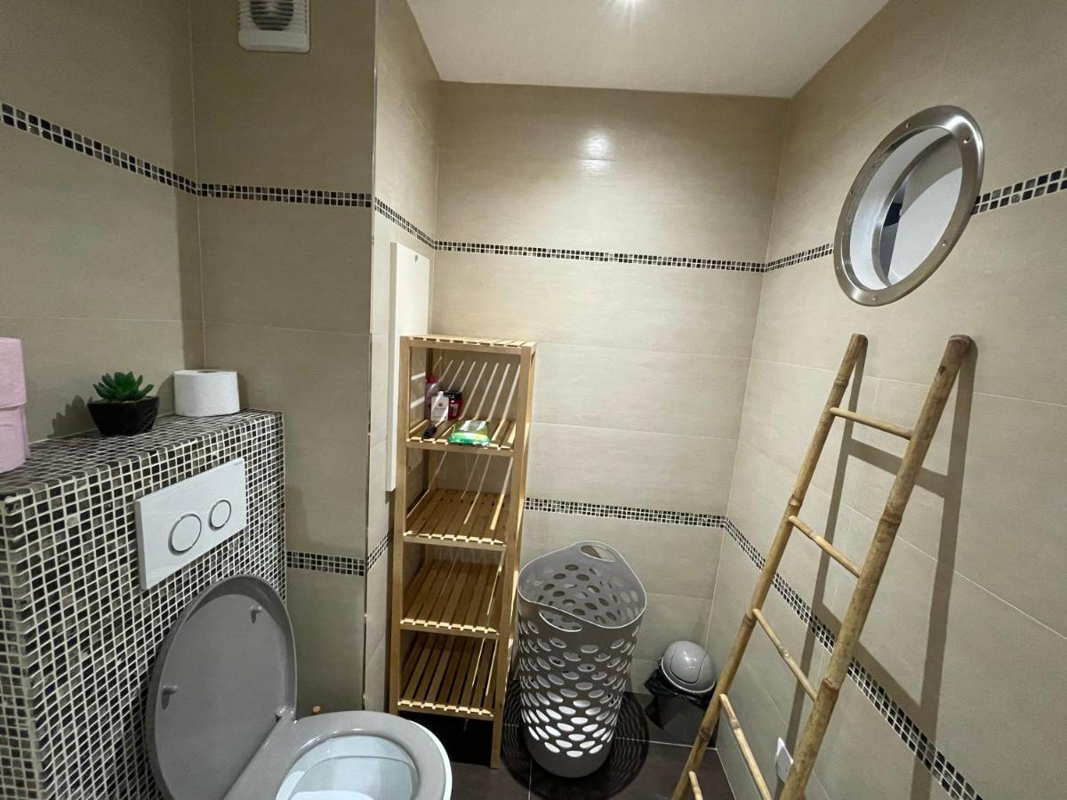 Spacieux F2 Climatise Proche De La Mer อองทีบส์ ภายนอก รูปภาพ